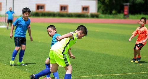 打造少儿足球高效训练的技巧与习惯（掌握关键技巧和培养良好习惯，助力少儿足球训练的提升）