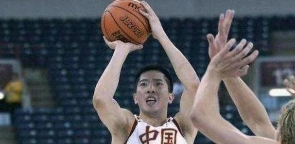 NBA历史上最伟大的球员排行榜（探寻篮球史上巅峰球员，谁是真正的王者？）