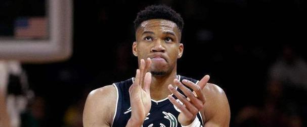 库里创下NBA总得分排行榜新纪录（勇士之星斯蒂芬·库里成为历史上最高得分球员）