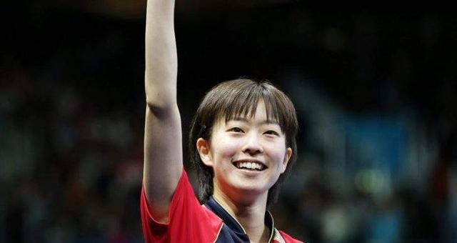 55岁乒乓球女神的传奇故事（坚持与激情，她打破年龄枷锁的乒乓之旅）