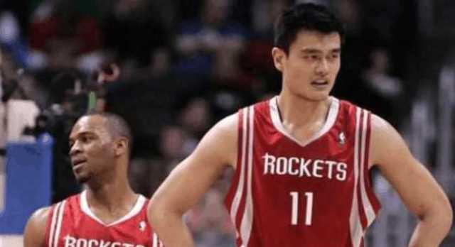 NBA联盟防守排行榜前十名（探秘联盟最强防守球员，战无不胜的防线！）