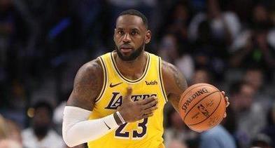 NBA历史巨星影响力排行榜（洞察名人堂级球员对NBA和篮球界的影响，揭示其背后的关键因素）