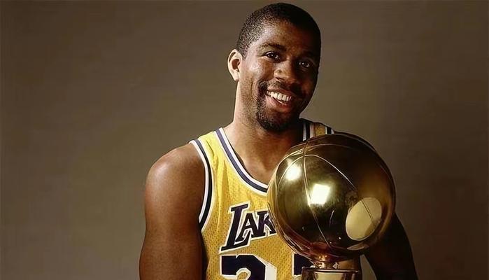 NBA历史常规赛MVP排行榜（揭秘最伟大的篮球巨星们的光辉荣耀）