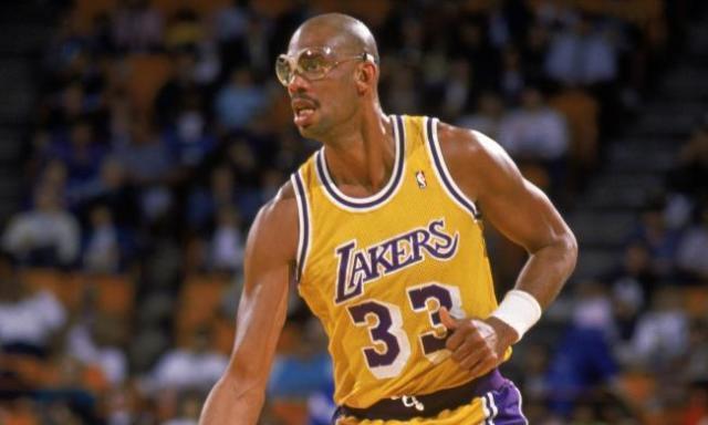 NBA历史500大巨星（揭秘500位传奇球员的辉煌篇章）