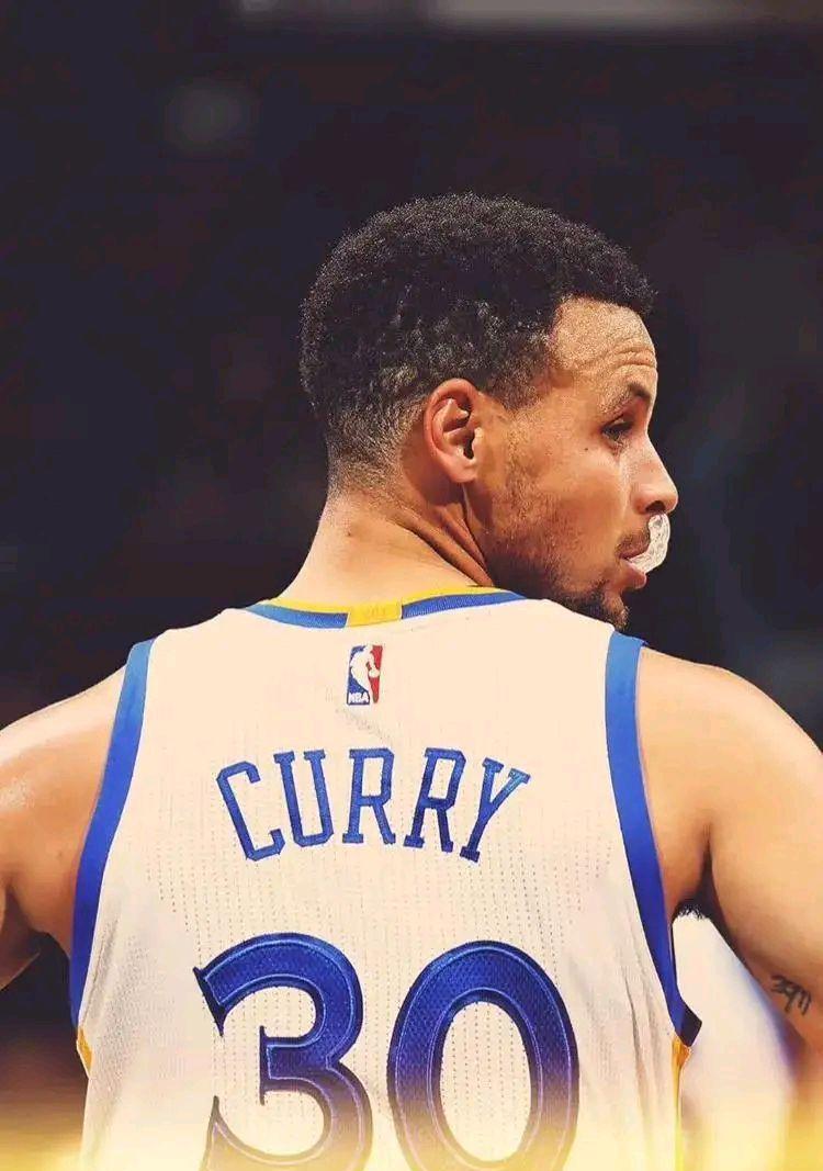 NBA现役控球排行榜（探索现役NBA球员的控球技巧及影响力）