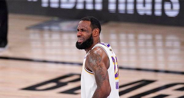 回顾NBA历史，重温百佳球之美（探寻篮球传奇，畅享经典时刻）