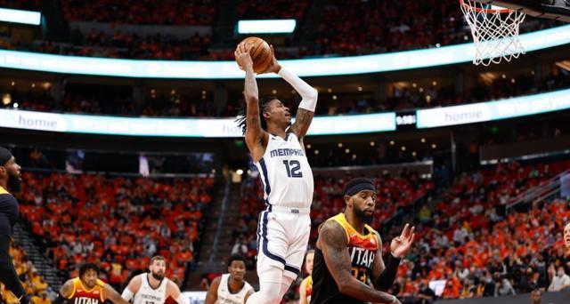 NBA运动员总收入排行榜（揭秘NBA巨星们的财富和荣誉，畅想谁将成为下一个富翁）