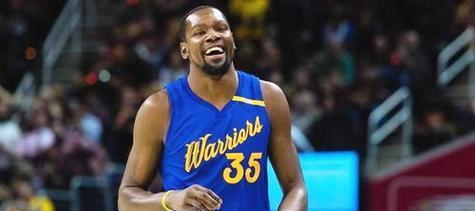 NBA历史上最顶级的大前锋巨星（探寻NBA历史上最伟大的大前锋球员，并分析他们的传奇之路）