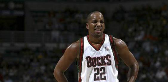 NBA本赛季得分后卫排行榜（揭秘本赛季NBA得分后卫之间的激烈竞争与巅峰表现）