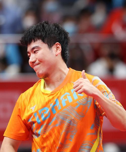乒乓球男选手（探索乒乓球男选手在国际赛场上银牌最多的原因）