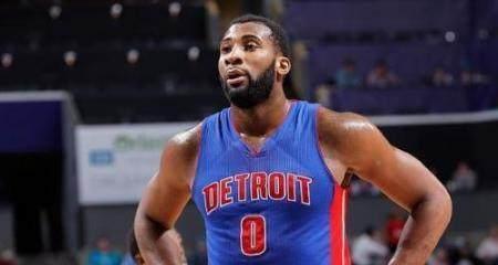 NBA历史中锋前五名排行榜——巅峰力量的象征（回顾历史，探索传奇中锋的辉煌篇章）