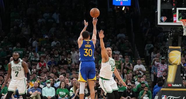 2021年NBA最强排行榜揭晓（探寻当今NBA最强球员，对比数据与荣誉，揭秘背后秘密）