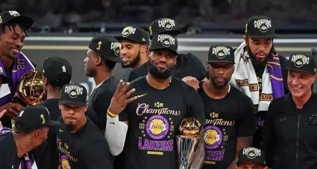 NBA总冠军数量排行榜（统计数据揭示NBA历史上最成功的球队与最佳球员）