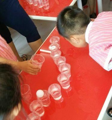儿童乐享乒乓球乐趣（幼儿园乒乓球运动的新玩法，激发孩子的运动潜能）