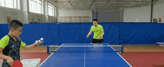 乒乓球拉球的技巧与动作（掌握正确的拉球技术，提升乒乓球水平）