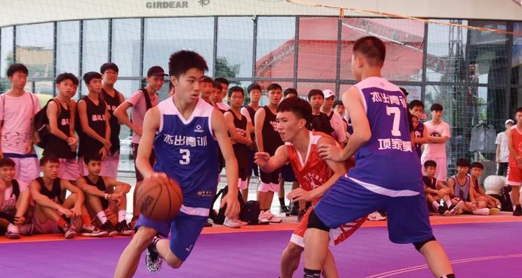 以三人制篮球的防守方法——攻守兼备，制胜之道（实用的三人制篮球防守战术和技巧）
