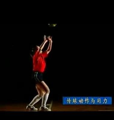 排球技巧（如何正确执行排球双手砍球动作，提高砍球效果）