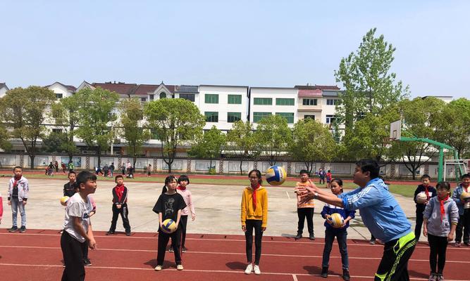 如何正确执行正面垫排球动作（关键步骤和注意事项，掌握垫球的技巧）