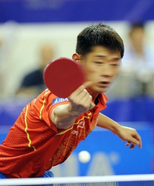 乒乓球穿搭技巧男生学（时尚与运动的完美结合，教你如何穿出自信与活力）