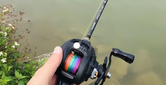 路亚钓鱼技巧与应对地球挂钩的策略（探索路亚钓鱼的新境界，解决地球挂钩问题）