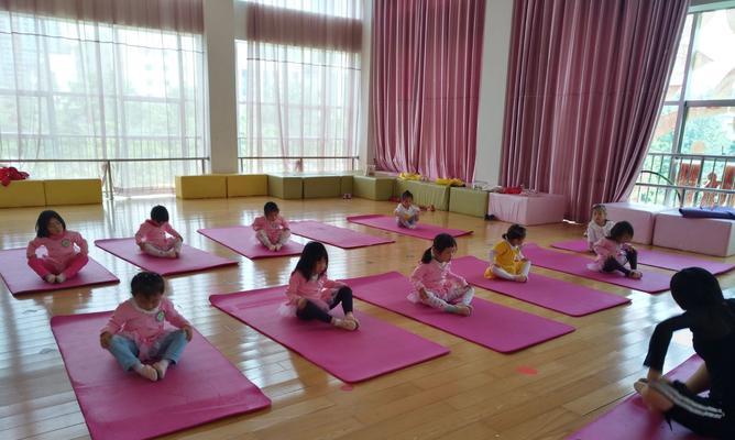 篮球防守开胯技巧教学（掌握这些关键技巧，成为篮球防守能手）