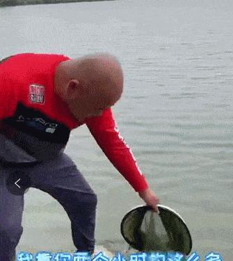 男神路亚钓鱼帅气穿搭指南（探索路亚钓鱼世界的男神穿搭风格，教你一步步变身钓鱼帅哥！）