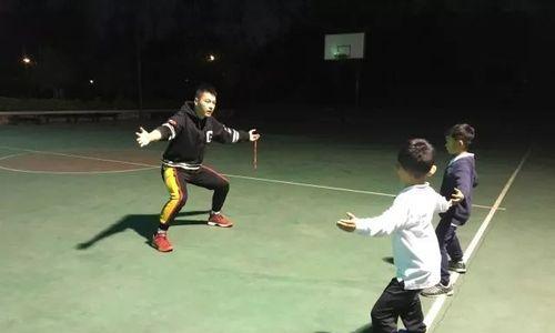 掌握篮球基础防守脚步热身的技巧（提高篮球防守效果的关键——基础脚步热身）